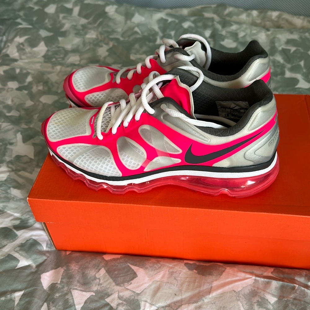 Vintage Nike women’s air max+ 2012 size 7